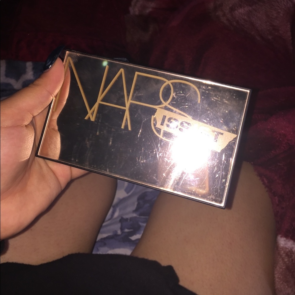 NARS issist pallete